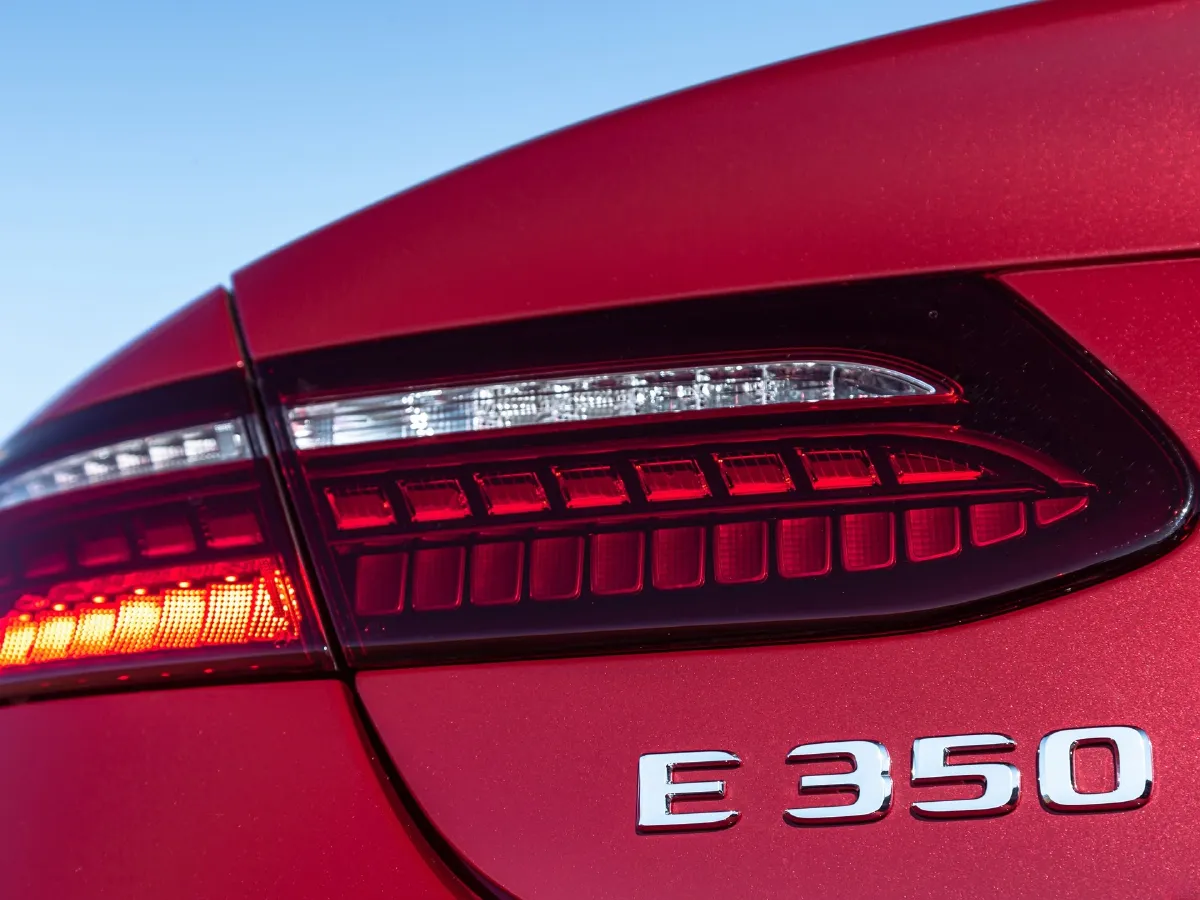 Mercedes-Benz E Class,autocango,china used car exporter,china ev exporter,chinese used car exporter,chinese used ev exporter