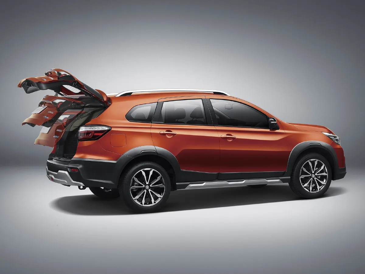 Venucia T70,autocango,china used car exporter,china ev exporter,chinese used car exporter,chinese used ev exporter