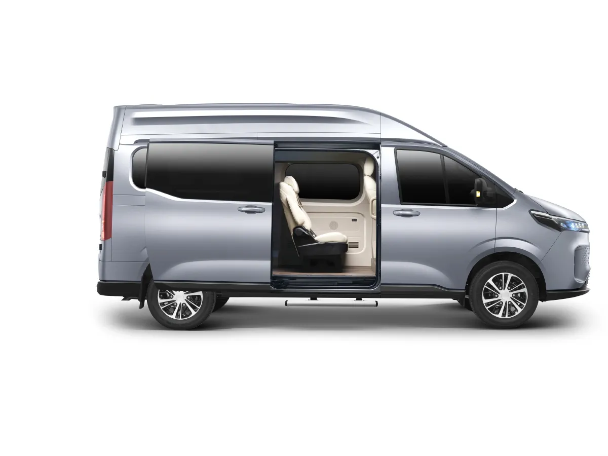 Iveco JuXing,autocango,china used car exporter,china ev exporter,chinese used car exporter,chinese used ev exporter