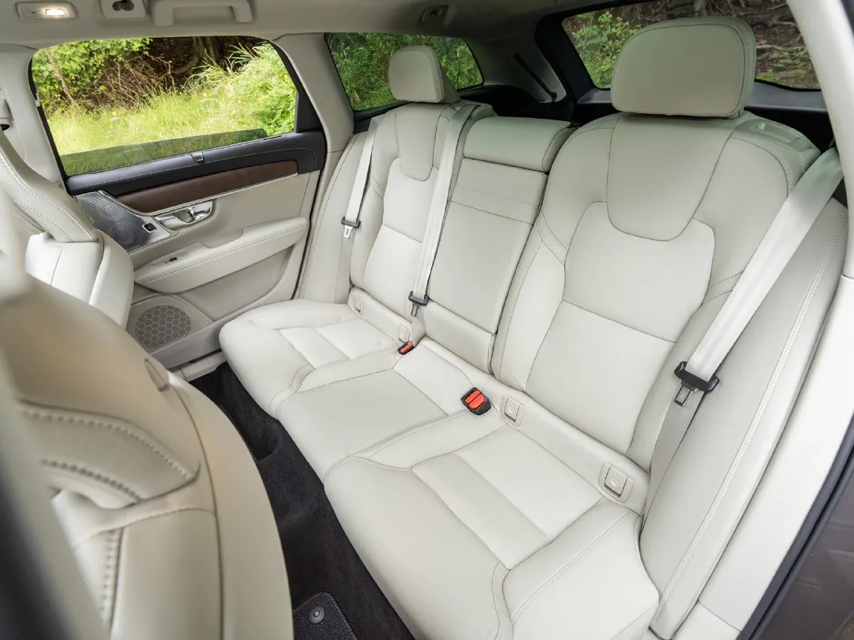 Volvo V90,autocango,china used car exporter,china ev exporter,chinese used car exporter,chinese used ev exporter