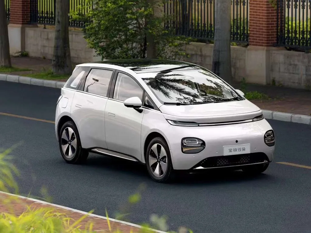 BaoJun Cloud,autocango,china used car exporter,china ev exporter,chinese used car exporter,chinese used ev exporter