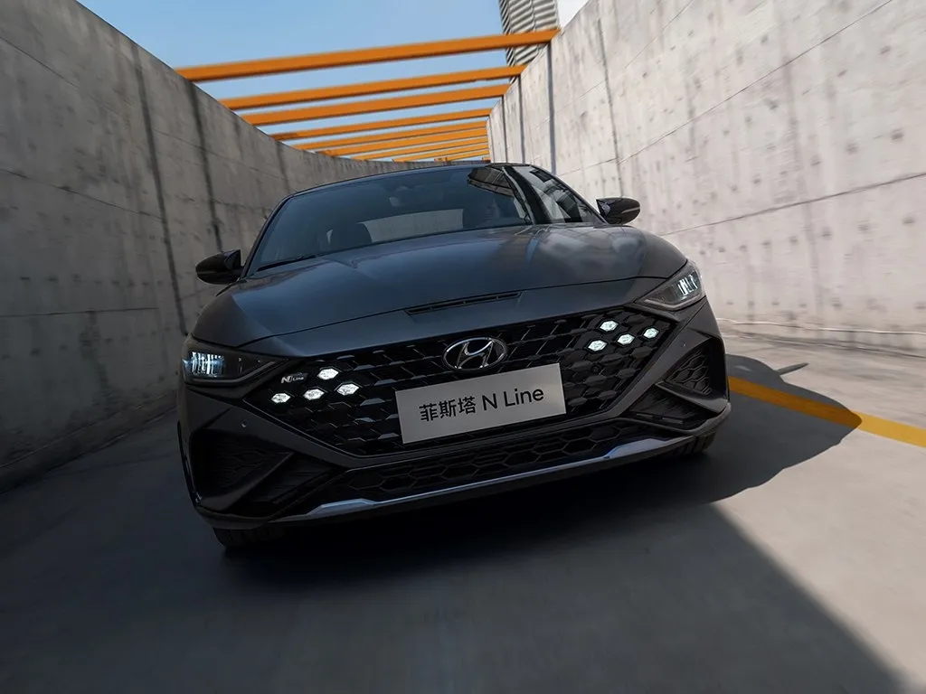 Hyundai La Festa,autocango,china used car exporter,china ev exporter,chinese used car exporter,chinese used ev exporter