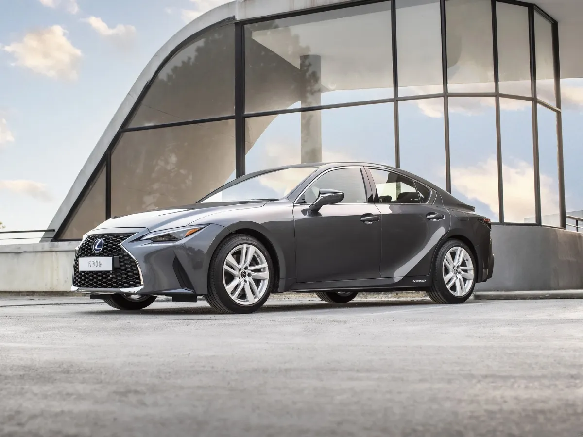 Lexus IS,autocango,china used car exporter,china ev exporter,chinese used car exporter,chinese used ev exporter