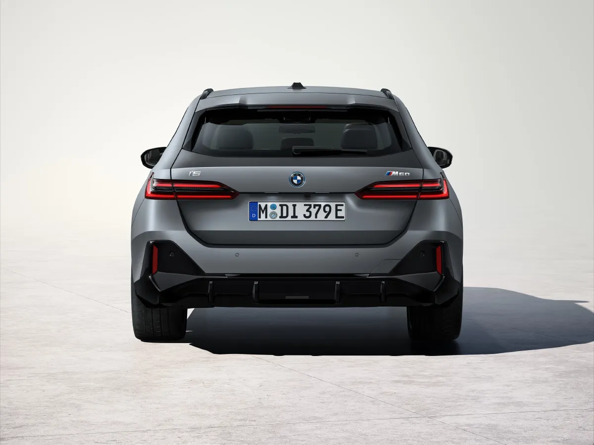 BMW i5,autocango,china used car exporter,china ev exporter,chinese used car exporter,chinese used ev exporter