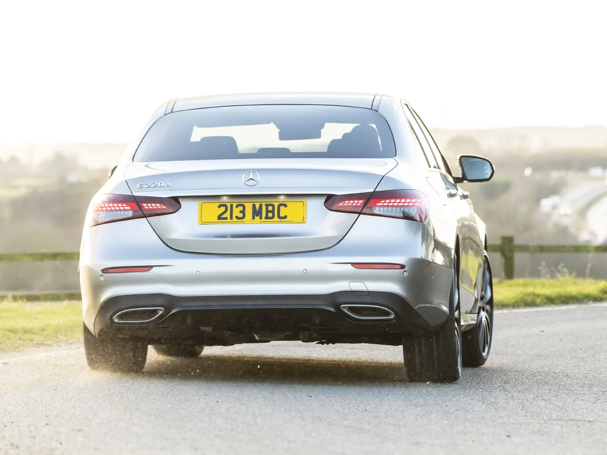 Mercedes-Benz E Class,autocango,china used car exporter,china ev exporter,chinese used car exporter,chinese used ev exporter