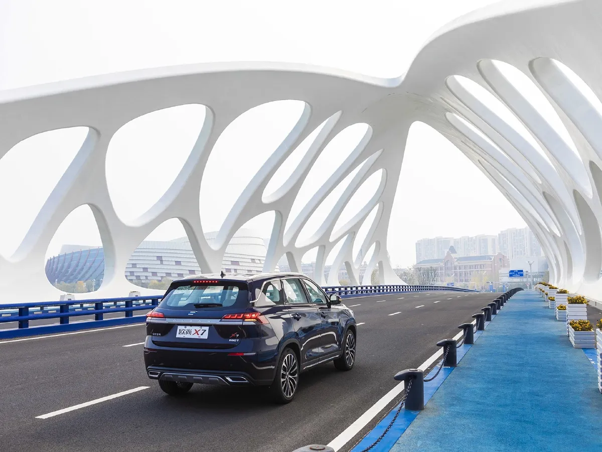 2021 ChangAn Oshan X7 1.5T 178HP L4 6MT,autocango,china used car exporter,china ev exporter,chinese used car exporter,chinese used ev exporter