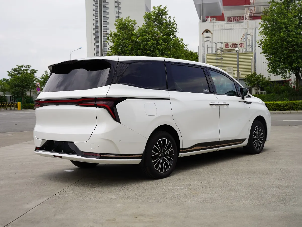 DongFeng Forthing XingHai V9,autocango,china used car exporter,china ev exporter,chinese used car exporter,chinese used ev exporter DongFeng Forthing XingHai V9,autocango,china used car exporter,china ev exporter,chinese used car exporter,chinese used ev exporter