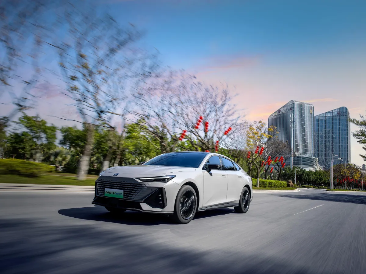 ChangAn UNI-V iDD,autocango,china used car exporter,china ev exporter,chinese used car exporter,chinese used ev exporter ChangAn UNI-V iDD,autocango,china used car exporter,china ev exporter,chinese used car exporter,chinese used ev exporter