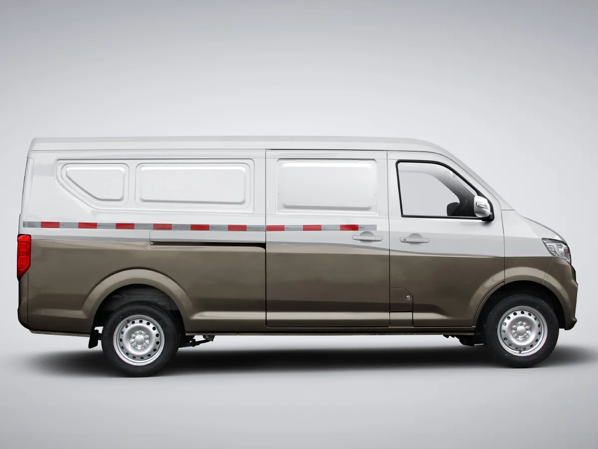 2022 ChangAn KuaYue KuaYueXing V7 1.6L 122HP L4 5MT,autocango,china used car exporter,china ev exporter,chinese used car exporter,chinese used ev exporter