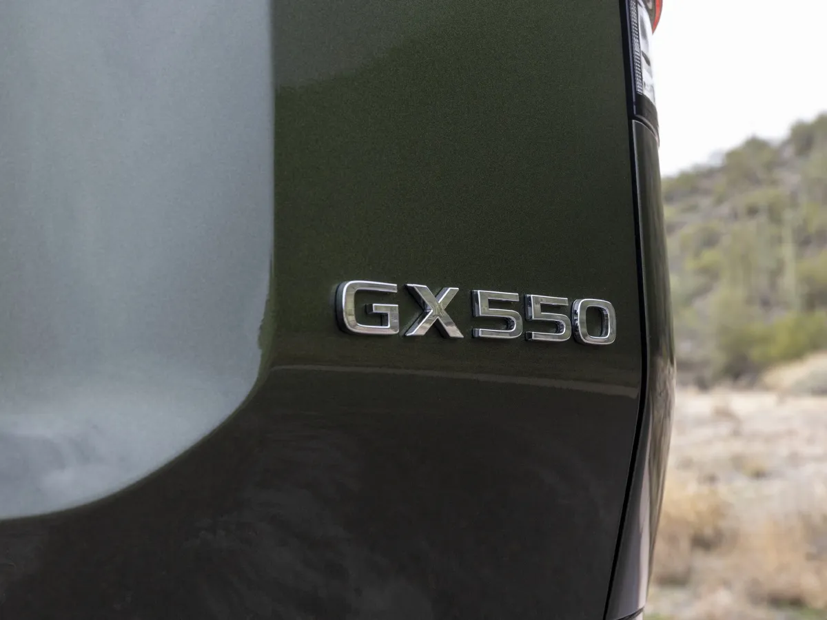 Lexus GX,autocango,china used car exporter,china ev exporter,chinese used car exporter,chinese used ev exporter