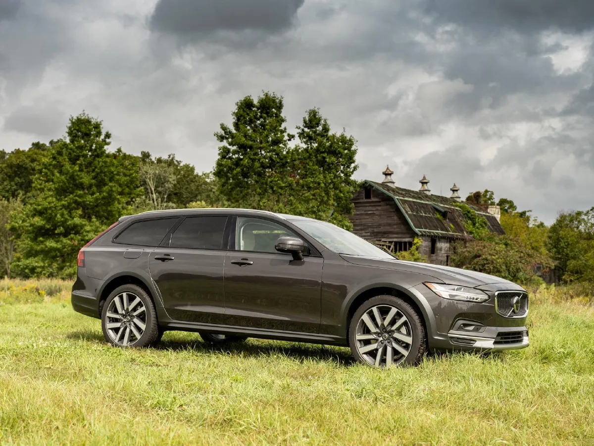 Volvo V90,autocango,china used car exporter,china ev exporter,chinese used car exporter,chinese used ev exporter