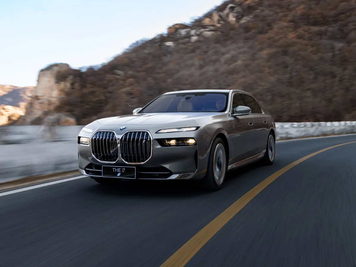 BMW i7,autocango,china used car exporter,china ev exporter,chinese used car exporter,chinese used ev exporter