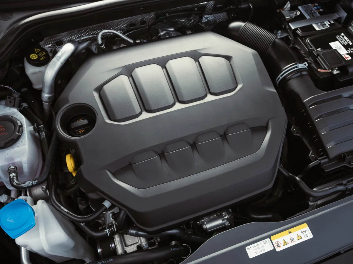 2011 Volkswagen Golf 2.0T 256HP L4 6DCT,autocango,china used car exporter,china ev exporter,chinese used car exporter,chinese used ev exporter