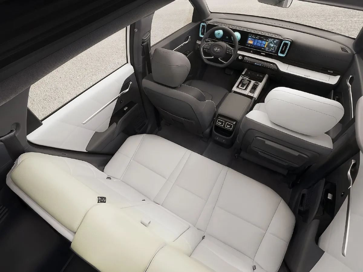 Hyundai ix35,autocango,china used car exporter,china ev exporter,chinese used car exporter,chinese used ev exporter