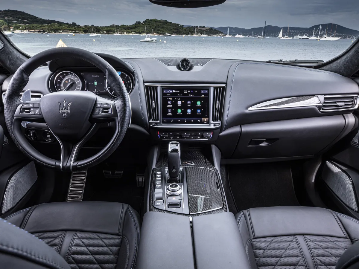 Maserati Levante,autocango,china used car exporter,china ev exporter,chinese used car exporter,chinese used ev exporter