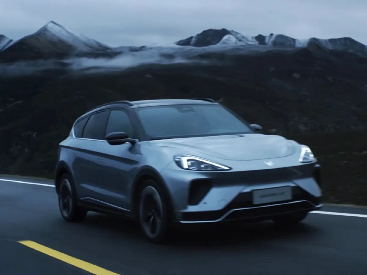 ARCFOX αT,autocango,china used car exporter,china ev exporter,chinese used car exporter,chinese used ev exporter