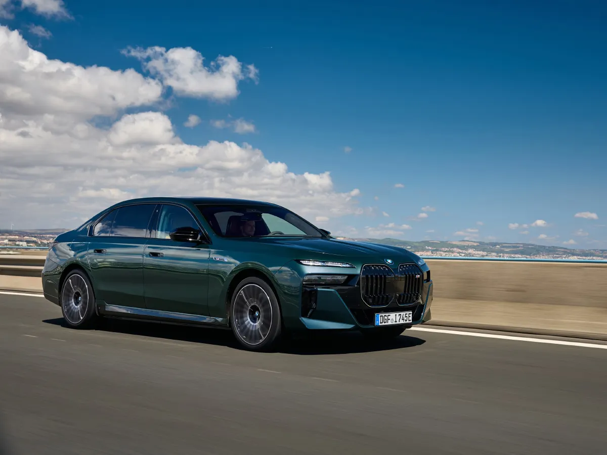 BMW i7,autocango,china used car exporter,china ev exporter,chinese used car exporter,chinese used ev exporter