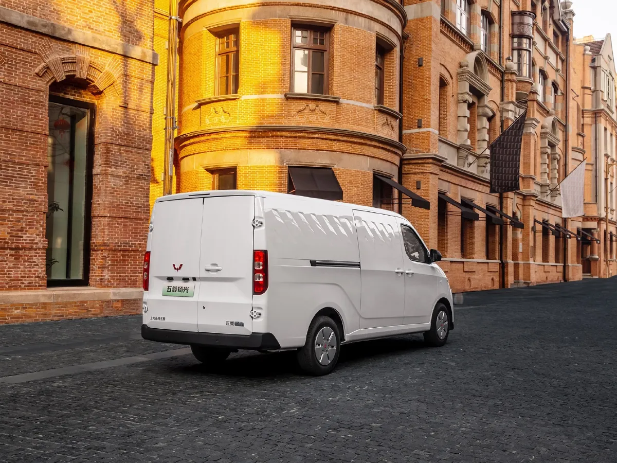 WuLing YangGuang,autocango,china used car exporter,china ev exporter,chinese used car exporter,chinese used ev exporter