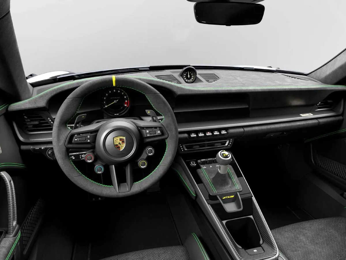 Porsche 911,autocango,china used car exporter,china ev exporter,chinese used car exporter,chinese used ev exporter