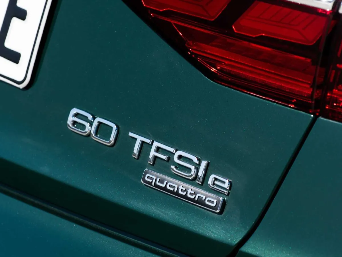 Audi A8,autocango,china used car exporter,china ev exporter,chinese used car exporter,chinese used ev exporter