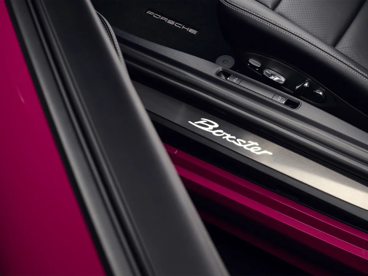 Porsche 718,autocango,china used car exporter,china ev exporter,chinese used car exporter,chinese used ev exporter