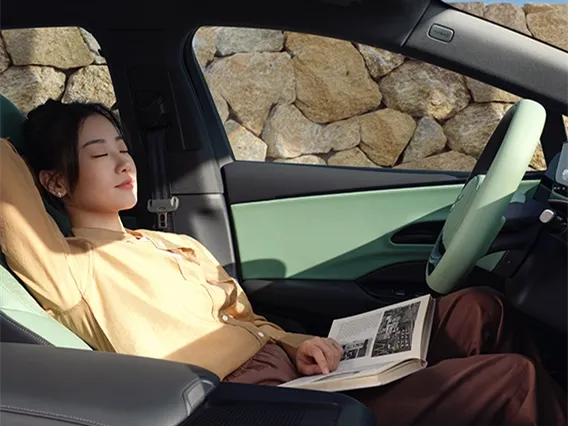 HongQi EH7,autocango,china used car exporter,china ev exporter,chinese used car exporter,chinese used ev exporter