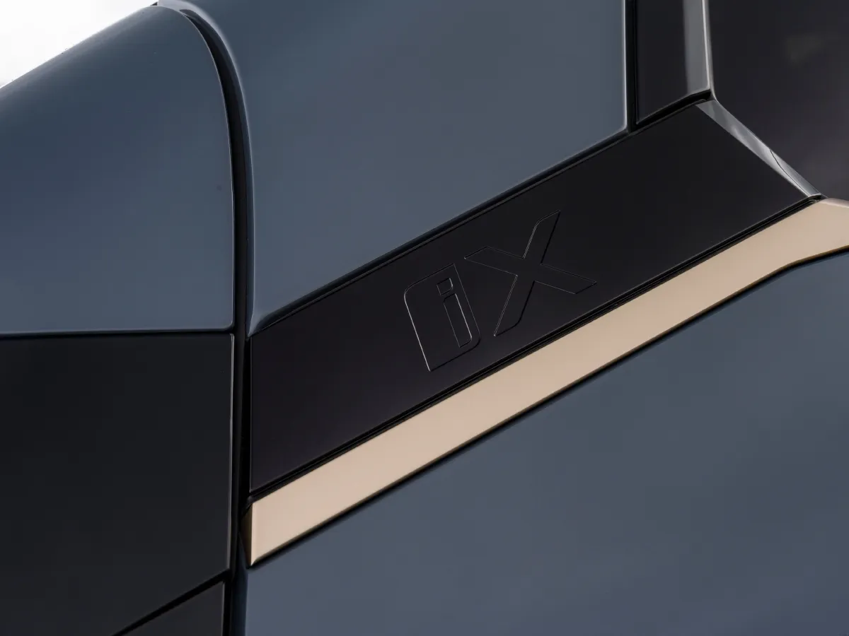 BMW iX,autocango,china used car exporter,china ev exporter,chinese used car exporter,chinese used ev exporter