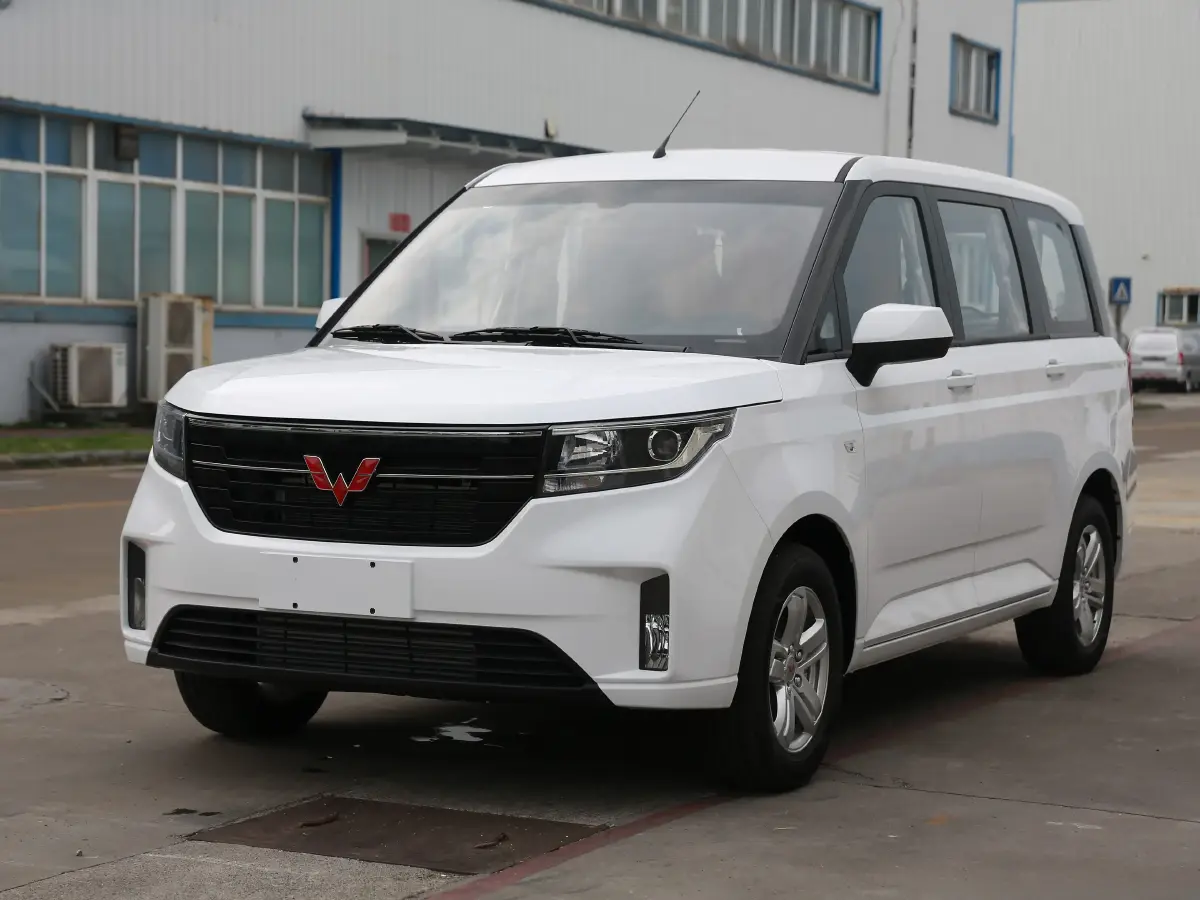 2022 WuLing Small Wagon 1.5T 147HP L4 6MT