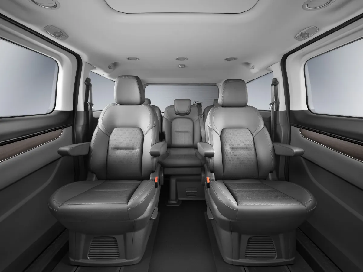 Ford Tourneo,autocango,china used car exporter,china ev exporter,chinese used car exporter,chinese used ev exporter