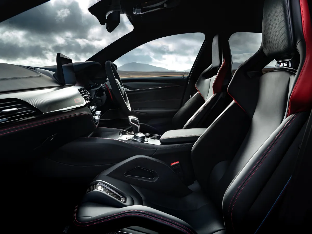 2012 BMW M5 4.4T 560HP V8 7DCT,autocango,china used car exporter,china ev exporter,chinese used car exporter,chinese used ev exporter