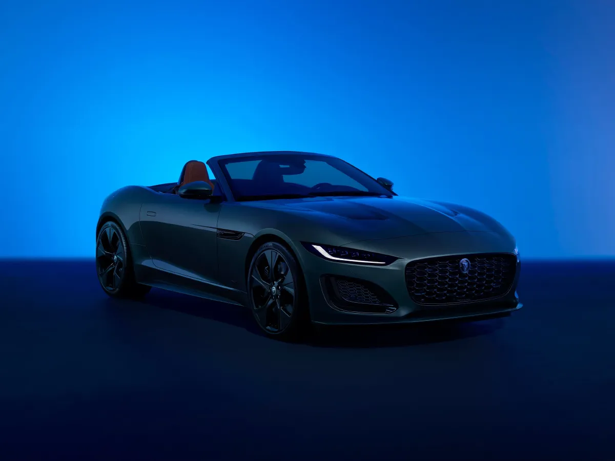 Jaguar F-TYPE,autocango,china used car exporter,china ev exporter,chinese used car exporter,chinese used ev exporter