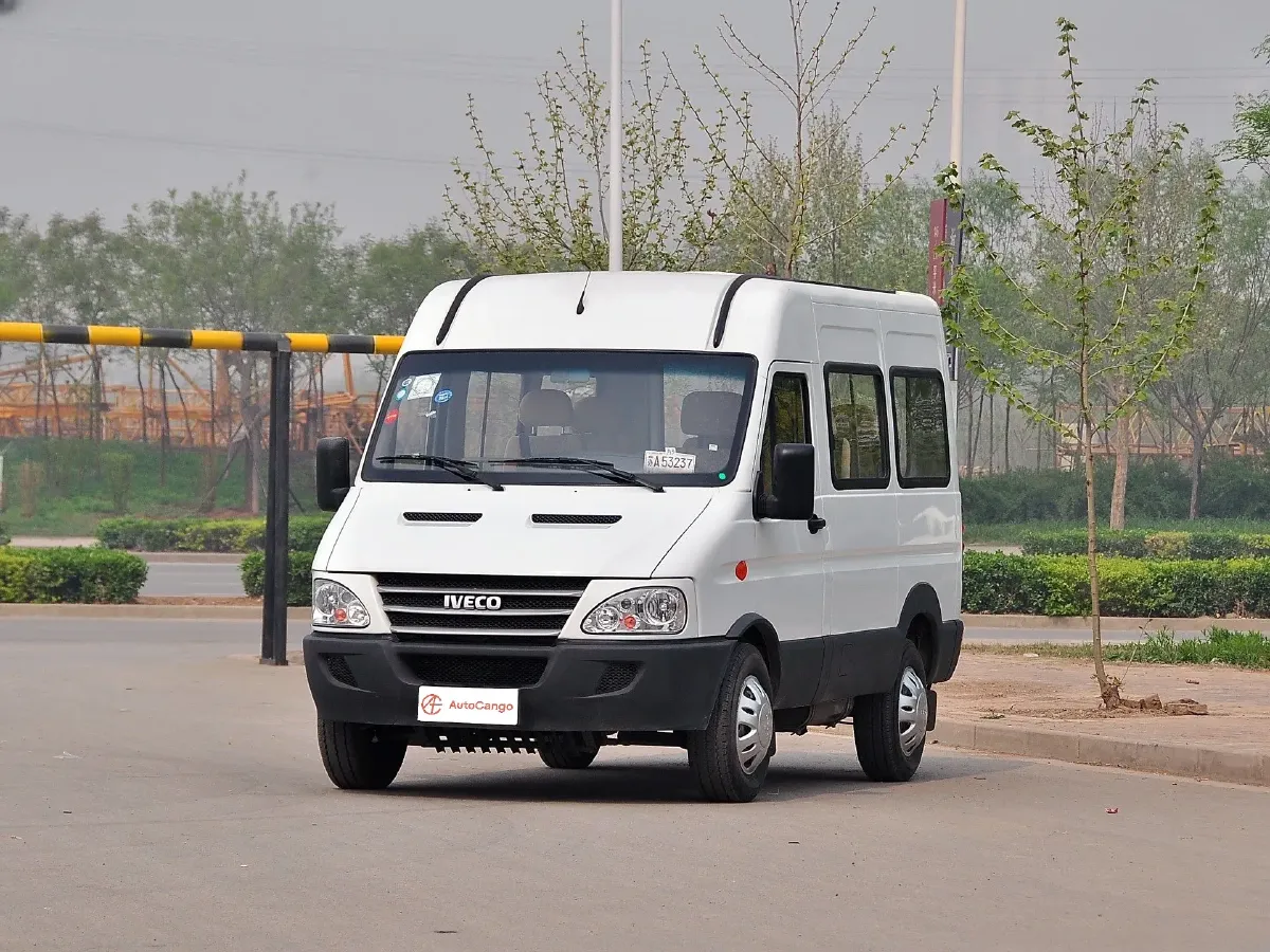 Iveco BaoDi,autocango,china used car exporter,china ev exporter,chinese used car exporter,chinese used ev exporter
