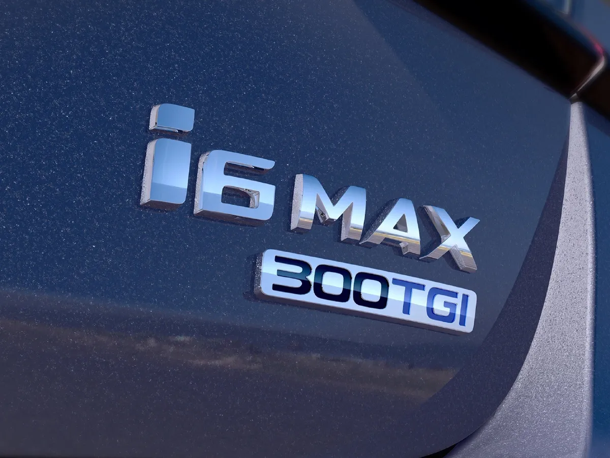 Roewe i6 MAX,autocango,china used car exporter,china ev exporter,chinese used car exporter,chinese used ev exporter