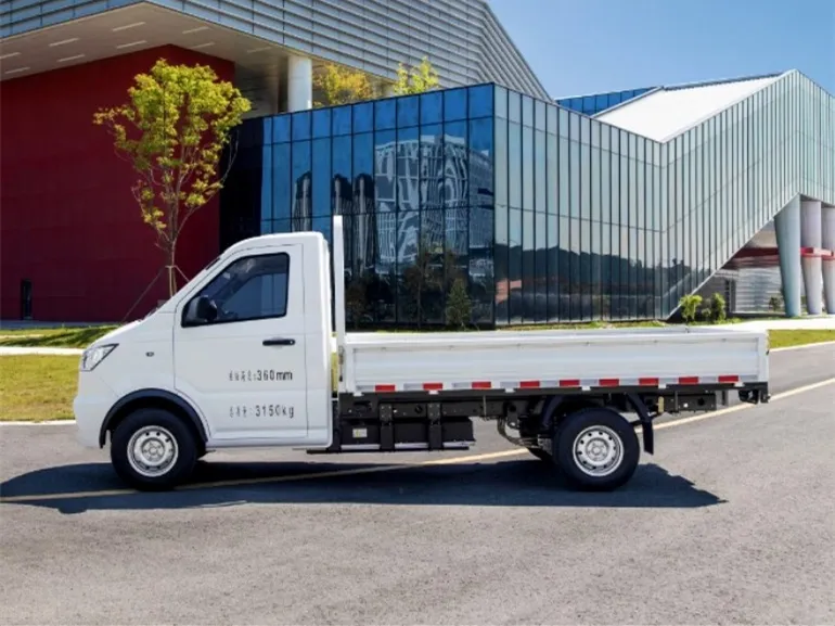 New Gonow ShuaiJian,autocango,china used car exporter,china ev exporter,chinese used car exporter,chinese used ev exporter