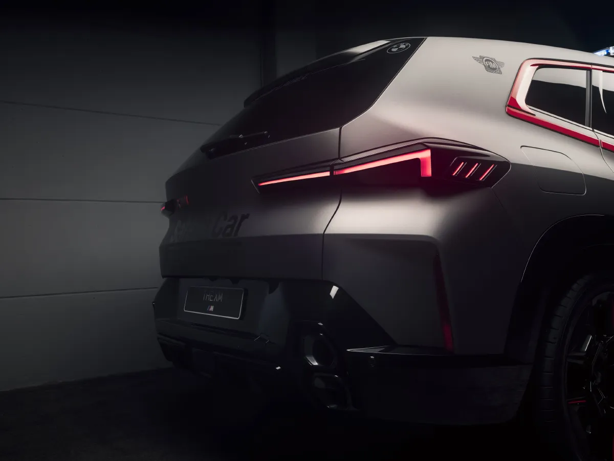 2023 BMW XM 4.4T 585HP V8 8AT PHEV 25.7KWH,autocango,china used car exporter,china ev exporter,chinese used car exporter,chinese used ev exporter