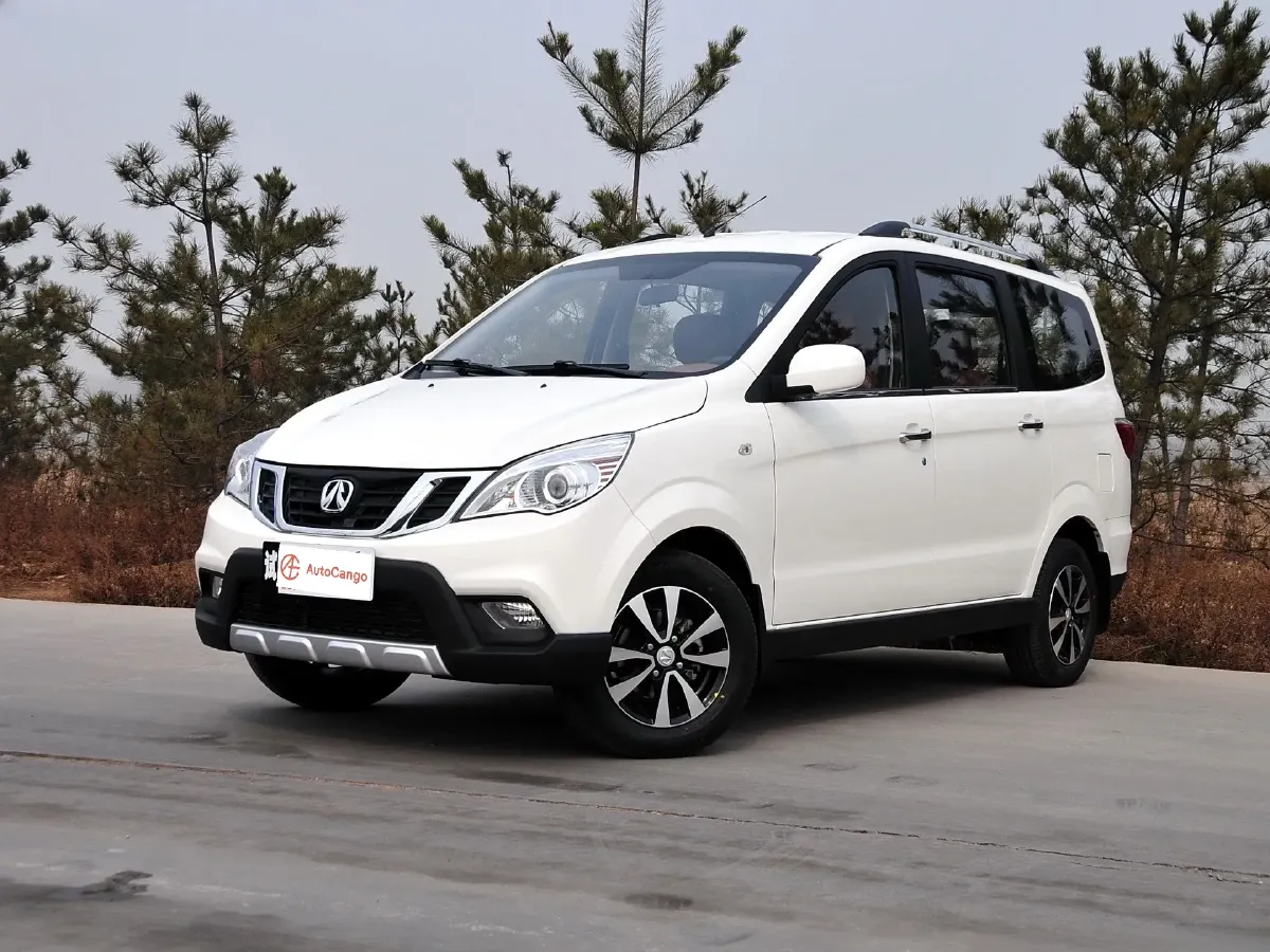 BAIC WeiWang M35,autocango,china used car exporter,china ev exporter,chinese used car exporter,chinese used ev exporter