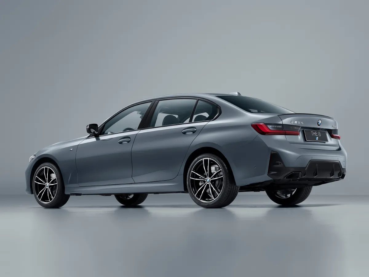 BMW 3 Series,autocango,china used car exporter,china ev exporter,chinese used car exporter,chinese used ev exporter