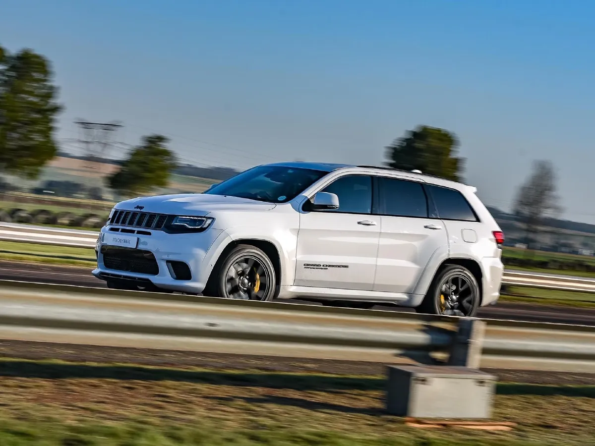 Jeep Grand Cherokee,autocango,china used car exporter,china ev exporter,chinese used car exporter,chinese used ev exporter