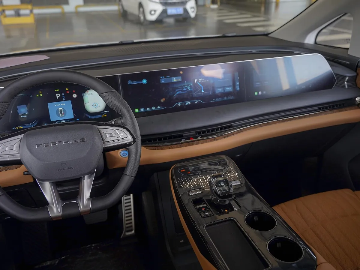 DongFeng Forthing XingHai V9,autocango,china used car exporter,china ev exporter,chinese used car exporter,chinese used ev exporter DongFeng Forthing XingHai V9,autocango,china used car exporter,china ev exporter,chinese used car exporter,chinese used ev exporter