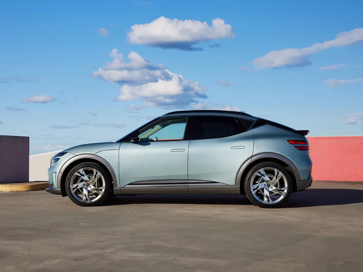 Genesis GV60,autocango,china used car exporter,china ev exporter,chinese used car exporter,chinese used ev exporter