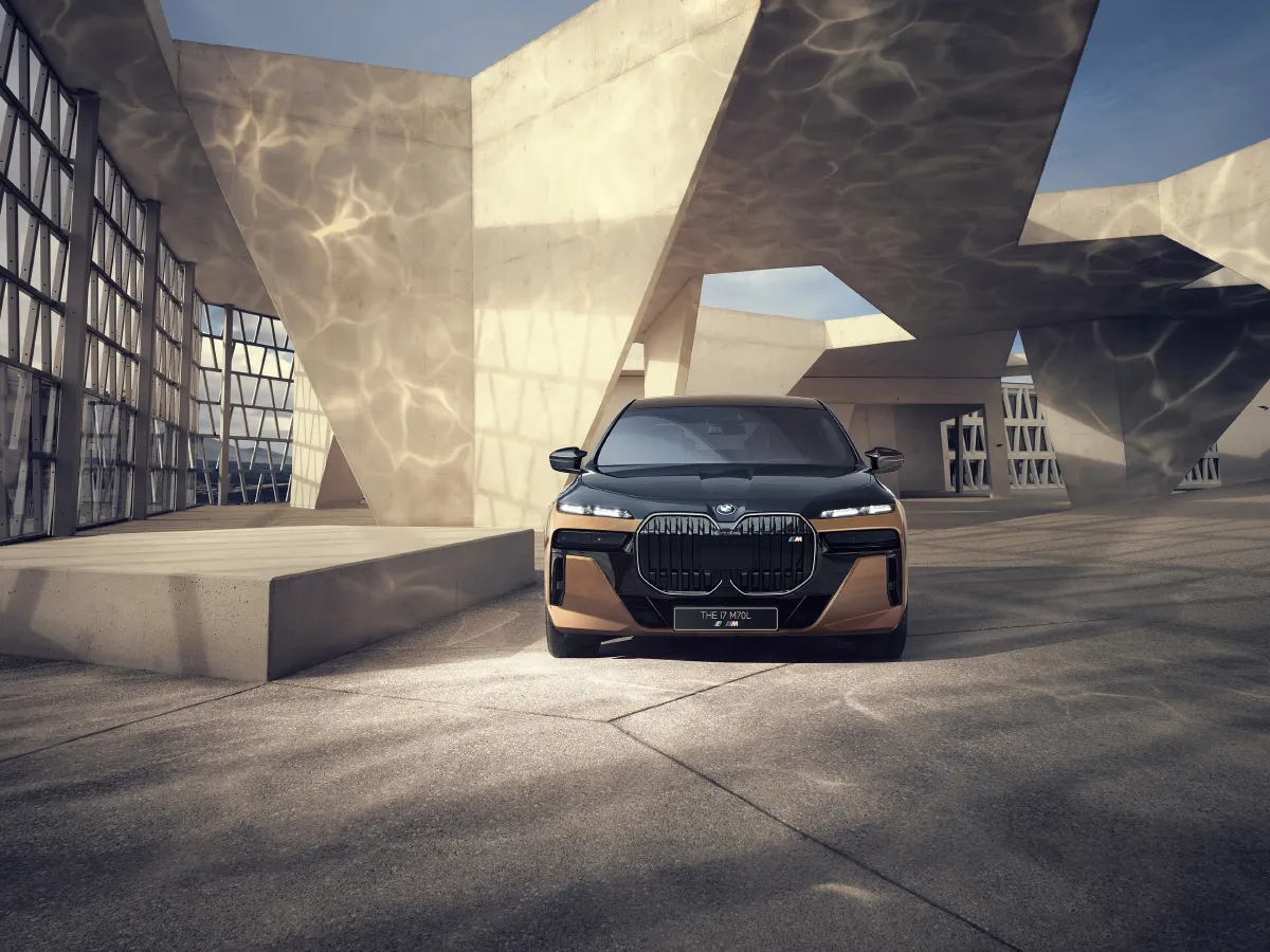 BMW i7,autocango,china used car exporter,china ev exporter,chinese used car exporter,chinese used ev exporter