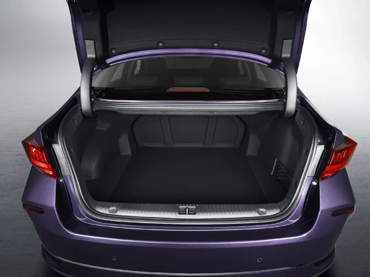 BeiJing Auto EU7,autocango,china used car exporter,china ev exporter,chinese used car exporter,chinese used ev exporter