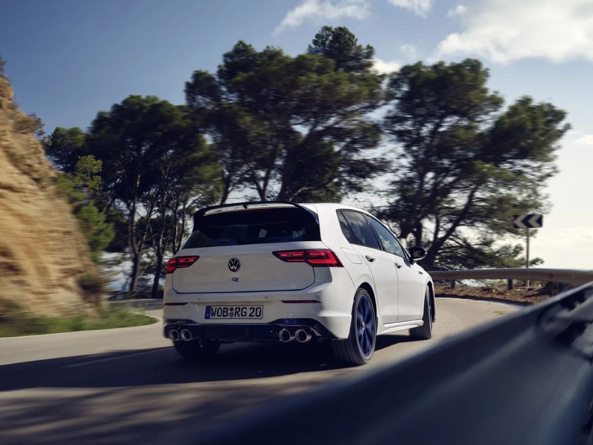 2011 Volkswagen Golf 2.0T 256HP L4 6DCT,autocango,china used car exporter,china ev exporter,chinese used car exporter,chinese used ev exporter