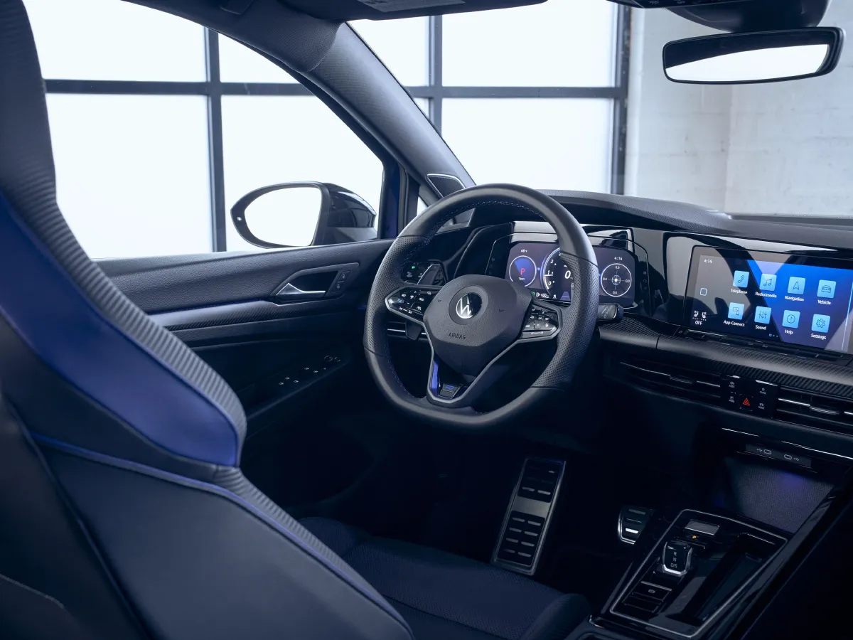 2011 Volkswagen Golf 2.0T 256HP L4 6DCT,autocango,china used car exporter,china ev exporter,chinese used car exporter,chinese used ev exporter