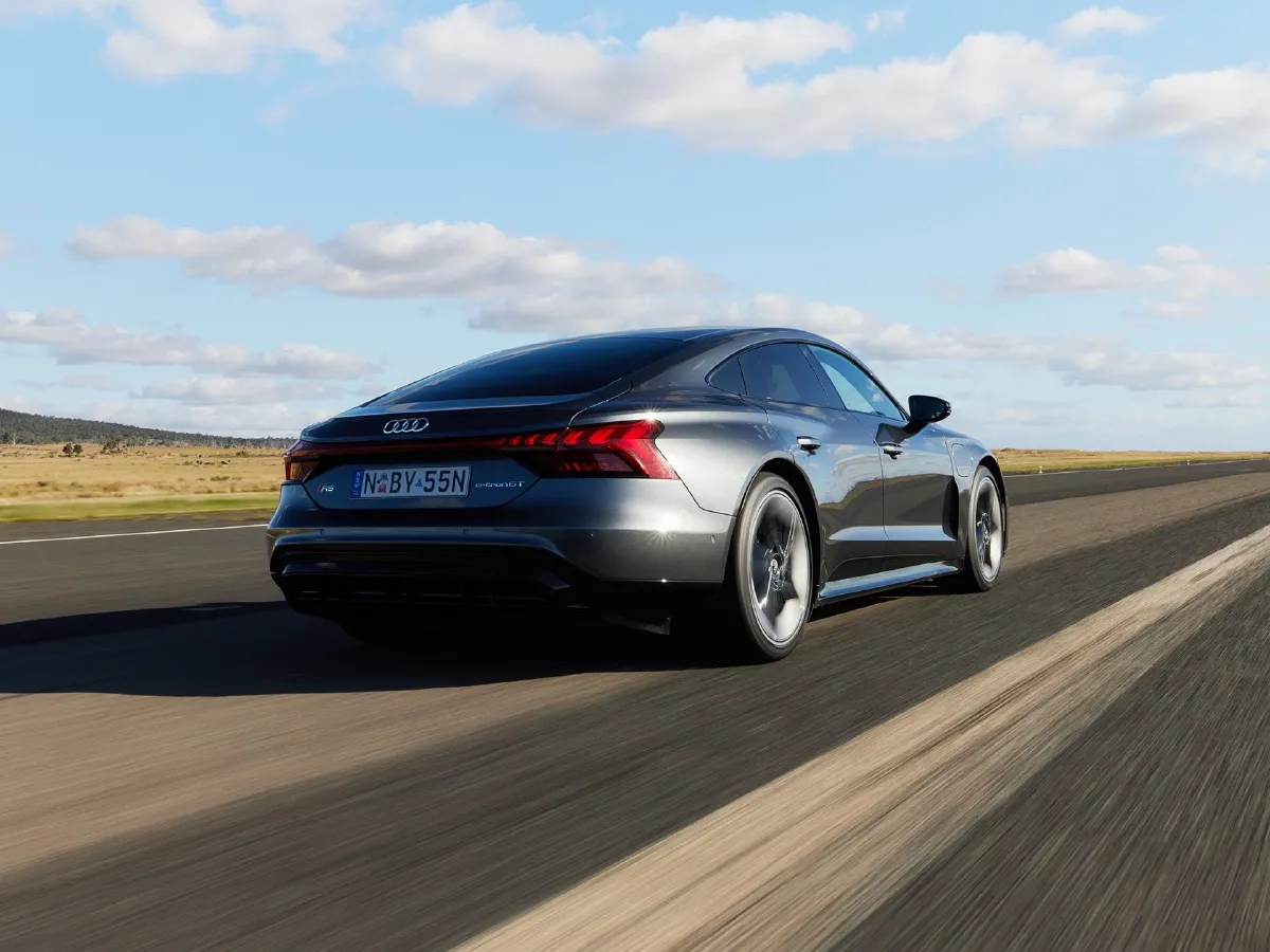 2023 Audi RS e-tron GT 2AT BEV 93.4KWH,autocango,china used car exporter,china ev exporter,chinese used car exporter,chinese used ev exporter