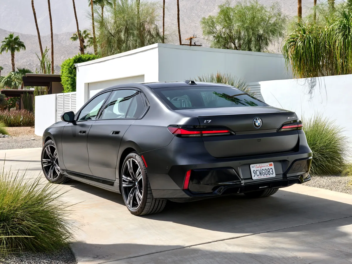 BMW i7,autocango,china used car exporter,china ev exporter,chinese used car exporter,chinese used ev exporter