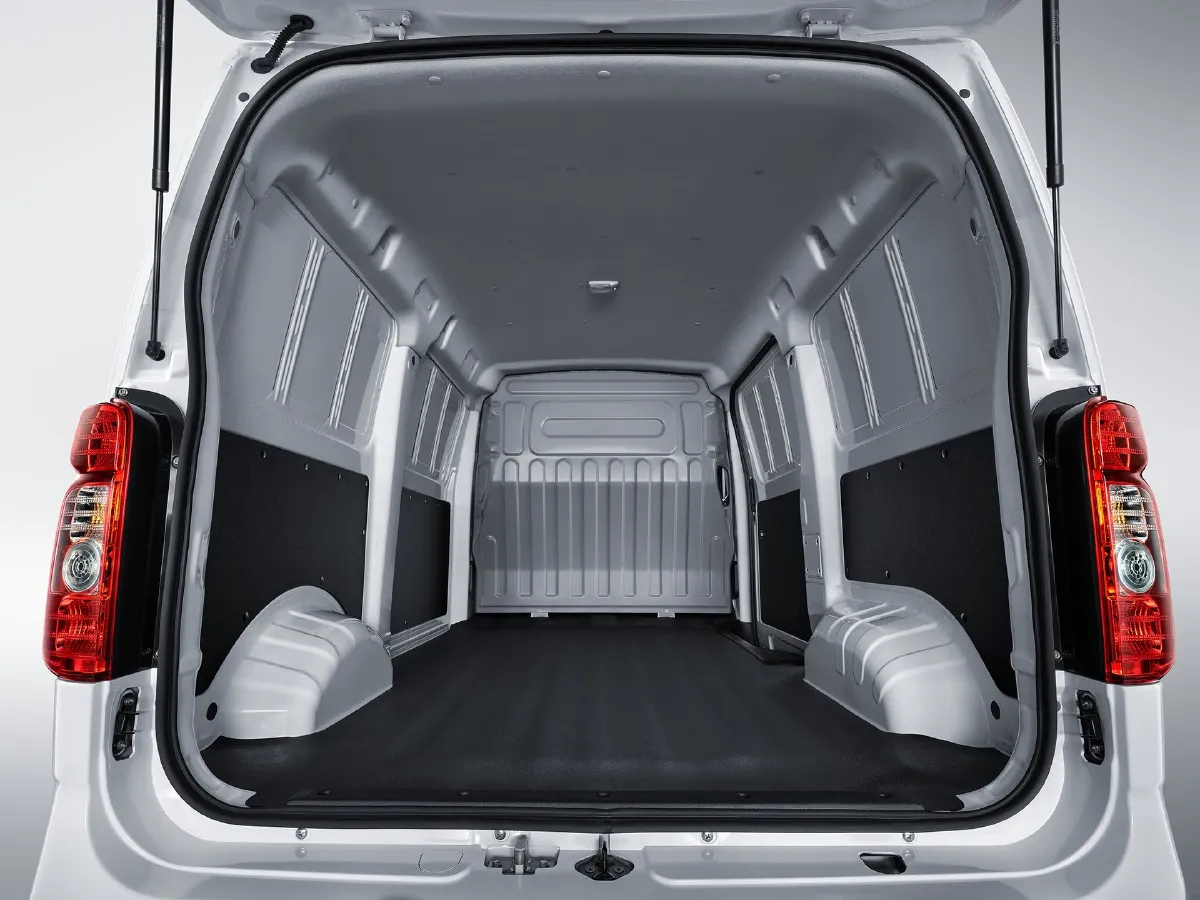 2023 ChangAn Kaicene RuiXing M60 1.5L 116HP L4 5MT,autocango,china used car exporter,china ev exporter,chinese used car exporter,chinese used ev exporter