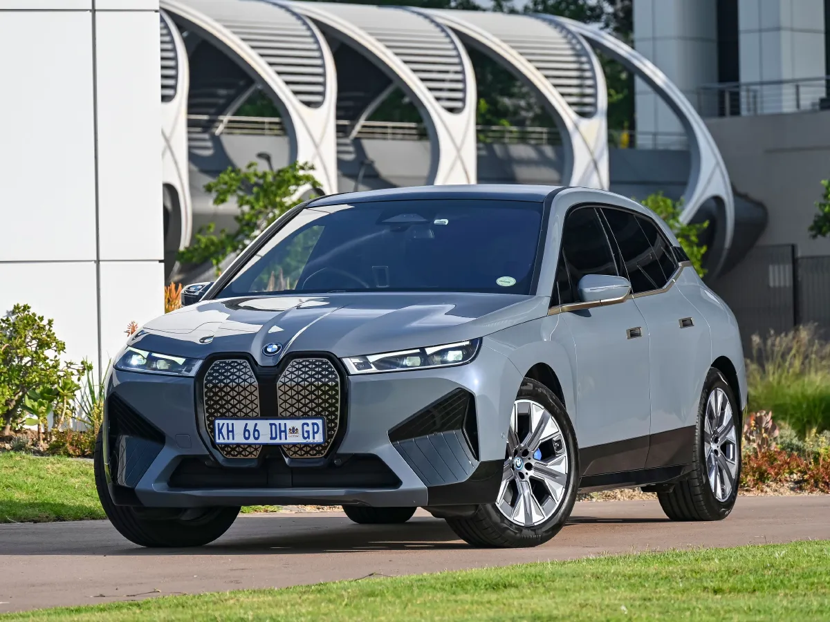 BMW iX,autocango,china used car exporter,china ev exporter,chinese used car exporter,chinese used ev exporter