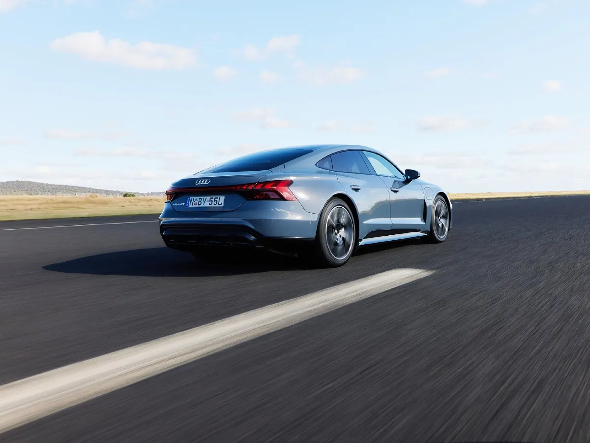 Audi e-tron GT,autocango,china used car exporter,china ev exporter,chinese used car exporter,chinese used ev exporter