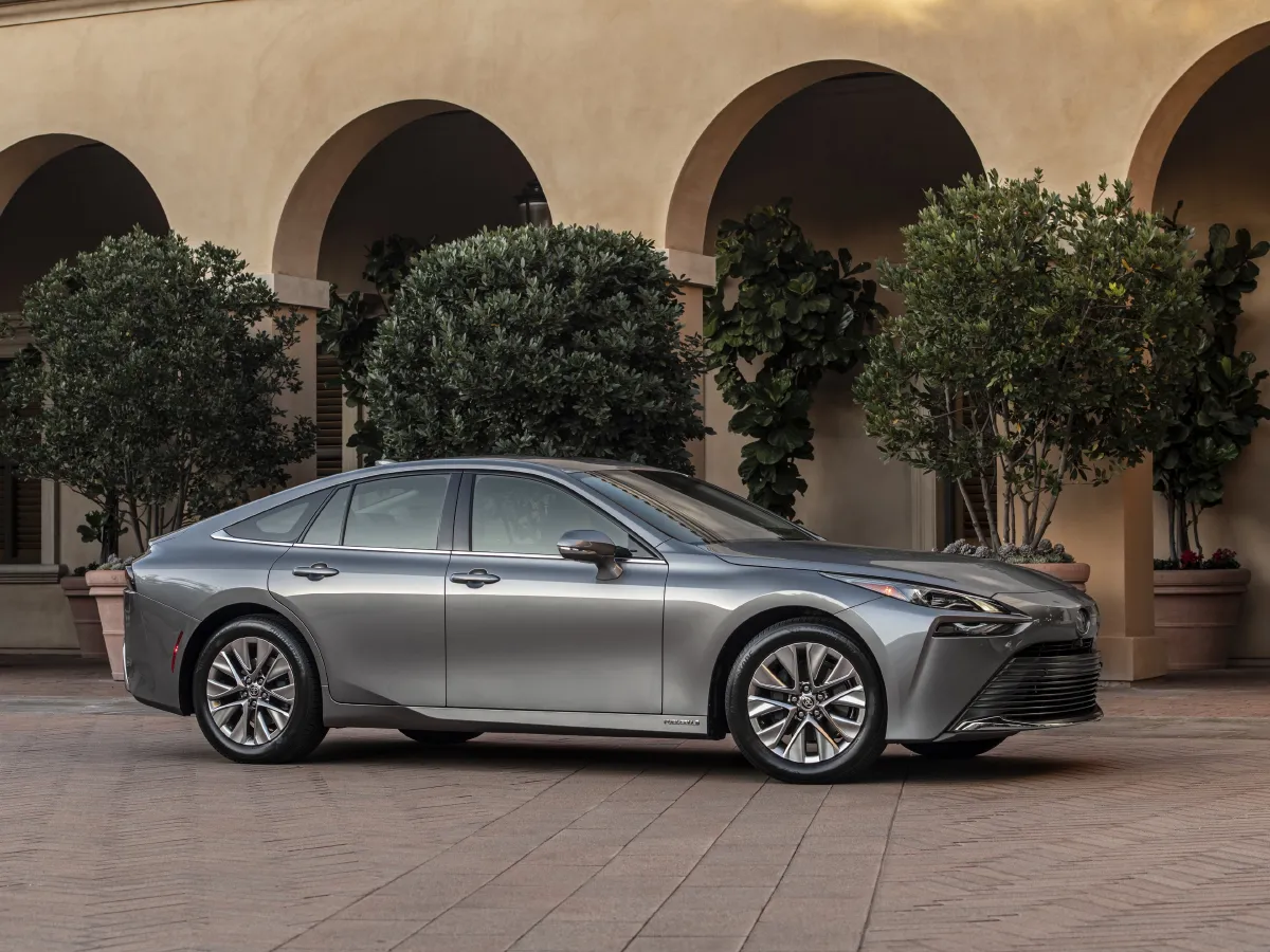 2023 Toyota Mirai,autocango,china used car exporter,china ev exporter,chinese used car exporter,chinese used ev exporter